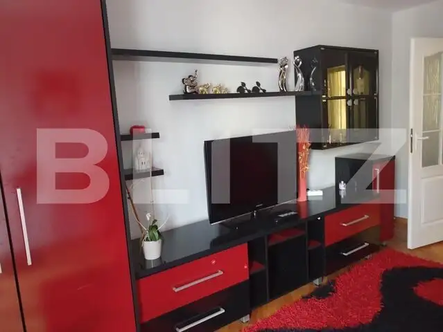 Apartament, 3 camere, 69 mp, 2 parcari, zona Piața Flora