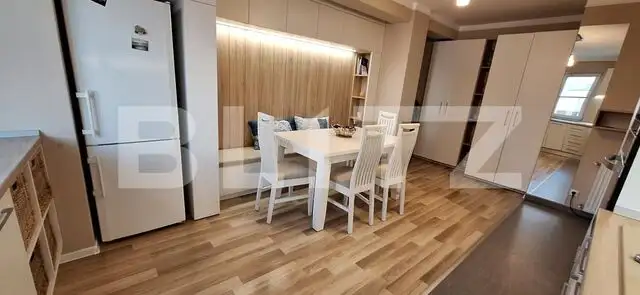 Apartamentul ideal! 3 camere, gradina, garaj, boxa si priveliste!