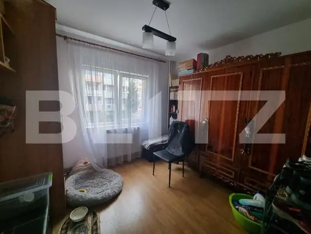 Apartament 4 camere decomandate, etaj intermediar, zona Grigorescu