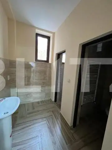 Pachet Imobiliar cu 3 Spații Comerciale