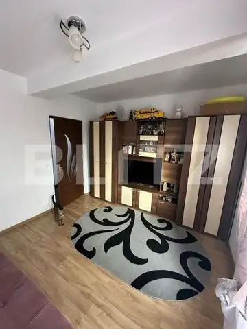 Apartament cu 2 camere, 44mp, etaj intermediar cu balcon zona Petrom 