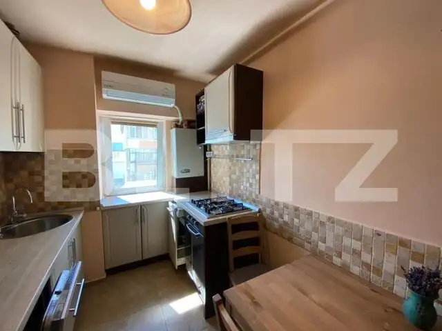 Apartament 3 camere, decomandat, 65mp, zona Aurel Vlaicu, 2 PARCARI