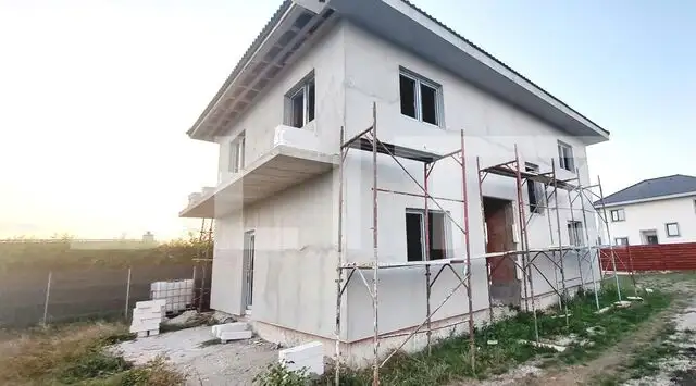 Casa individualacu suprafata de 145 mp utili, teren de 360 mp,situata in Jucu 