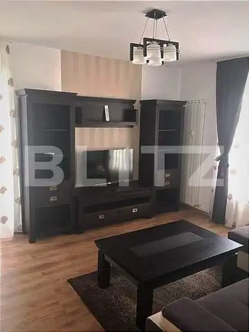 Apartament cu 3 camere de vanzare in Prima Stefan cel Mare 