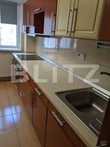 Apartament de vanzare, 4 camere, 112 mp, cartierul Soarelui