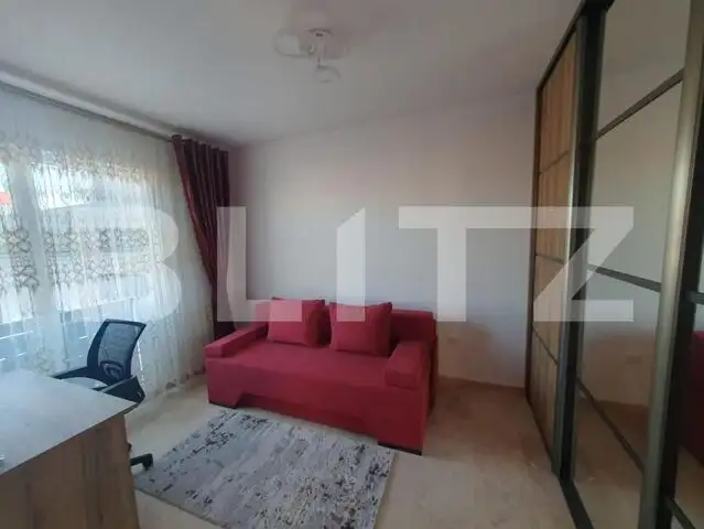 Apartament 3 camere, 54 mp, mobilat si utilat de lux, cu parcare, zona Petrom 