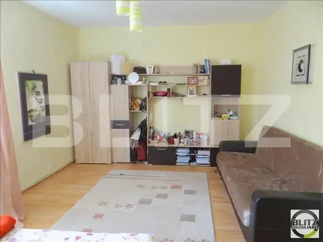 Apartament 2 camere, 55 mp, decomandat,  zona strazii Pasteur