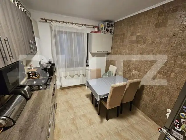 Apartament 3 camere, 2 bai, 2 parcari etaj intermediar in Europa