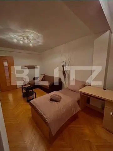 Apartament cu 2 camere, 50 mp, zona Centrala 