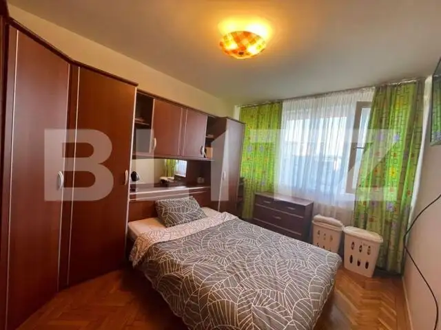 Apartament cu 3 camere, etaj intermediar zona Alexandru Vlahuta 