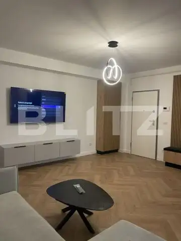 Prima închiriere! Ap. 2 camere, parcare privată, ansamblu premium, zona centrală