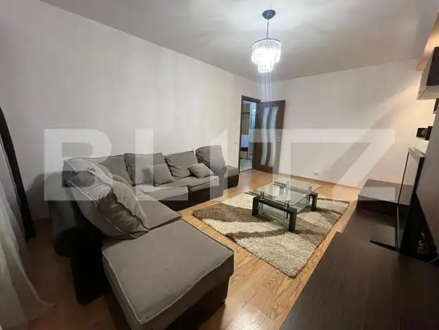 Apartament 3 camere decomandate, 65 mp, modernizat, zona-Craiovița Nouă