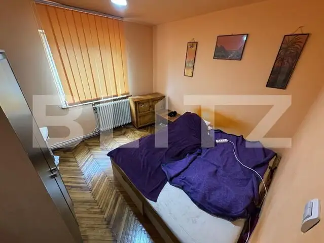 Apartament 4 camere, 77 mp, zona-Cetate