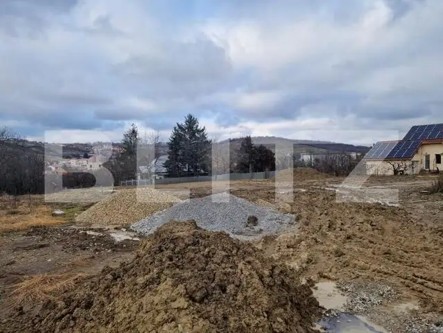 Teren intravilan de vânzare, 975 mp, zona Spitalul Județean Oradea 