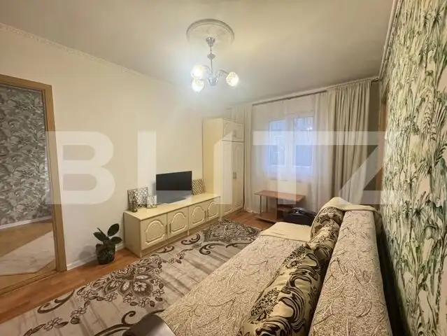 Apartament 2 camere, 36 mp, semidecomandat, zona-Stefan Cel Mare