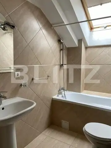 Apartament cu 2 camere de inchiriat, 60 mp, loc de parcare, zona Cetate