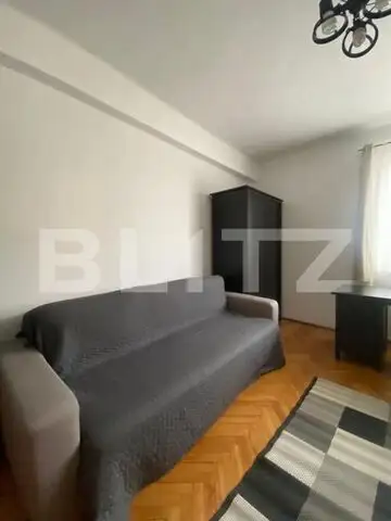 Apartament de 2 camere, decomandat, parcare, zona strazii Horea