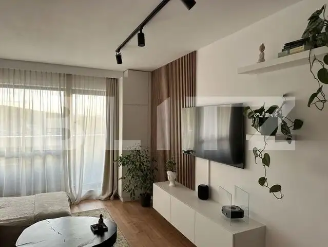 Apartament cu 3 camere, 70.5 mp, zona Zorilor