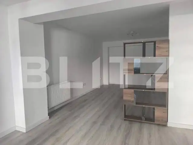 Apartament de vanzare, cu 2 camere, 56 mp, zona-Lombului 