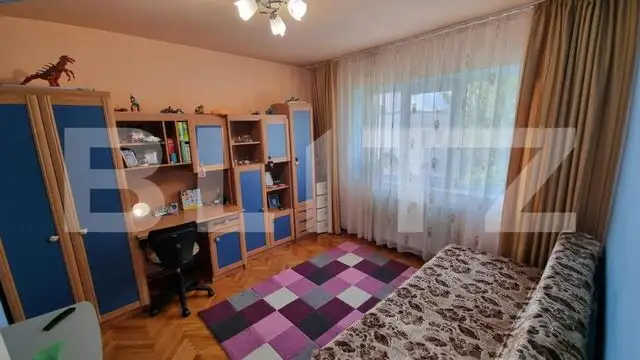 Apartament cu 2 camere decomandate, 47 mp, zona Casa Piratilor