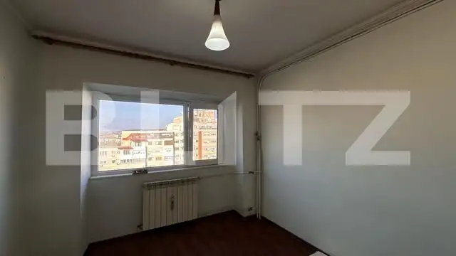 Apartament de vanzare, 3 camere, 2 băi, zona Dacia