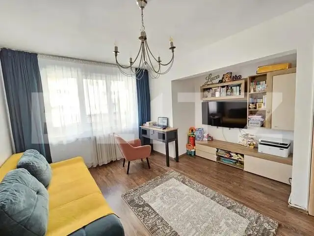 Apartament de vanzare, cu 2 camere, 55 mp, zona Bulevardul Dacia