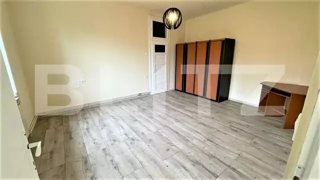 Apartament 2 camere, nemobilat, 60 mp, parcare, boxa subsol, zona Calea Motilor