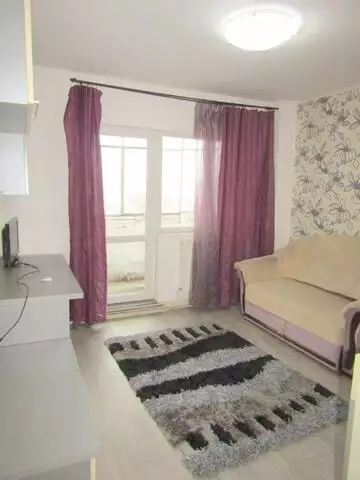 Apartament 4 camere, 94 mp, zona strazii Bucuresti !