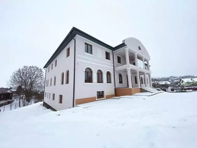 Casa individuala, 15 camere, 700 mp, 2.500 mp teren, zona Feleacu