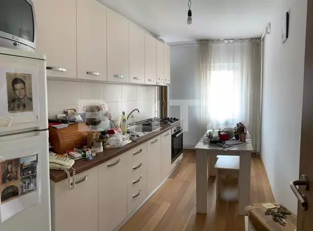 Apartament 2 camere, 50mp, decomandat, zona linistita in cartierul Tractoru