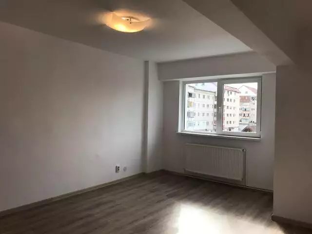 Apartament de 2 camere complet renovat