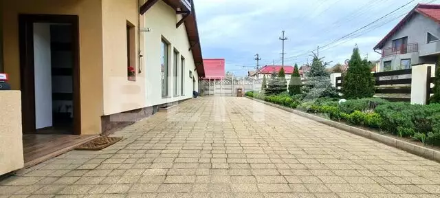 Casa deosebita de vanzare la doar 15 minute de centrul Sibiului, 270 mp utili
