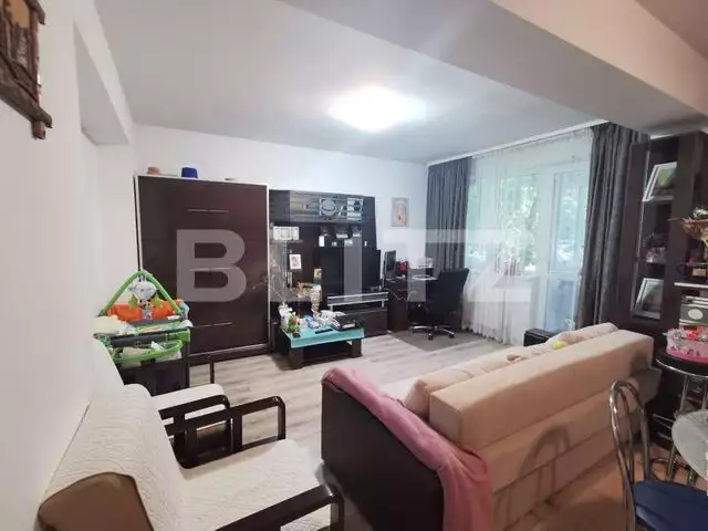 Apartament de 2 camere și loc de parcare, zona Constantin Br