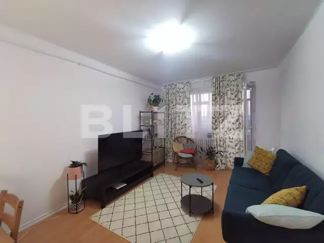 Apartament cochet de 3 camere, decomandat, la 2 minute de metroul Valea Ialomiței