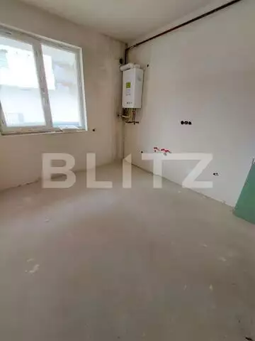 Apartament 2 camere, decomandat, 53 mp, pretabil pentru spatiu comercial, zona Terra