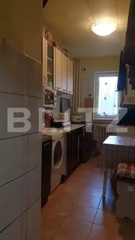 Apartament 2 camere decomandate, zona Campului