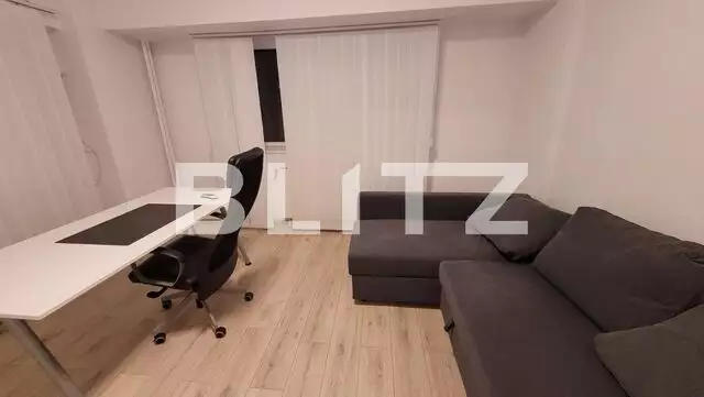 Apartament 5 camere, 100 mp, terasa 40 mp, metrou Unirii