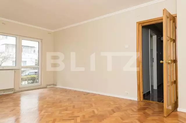 Apartament 4 camere, decomandat, 91 mp, zona strazii Bucuresti