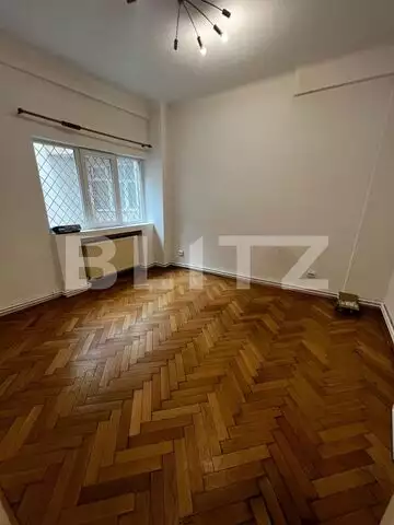 Apartament de 4 camere, 90 mp, finisat, zona Ultracentrală 