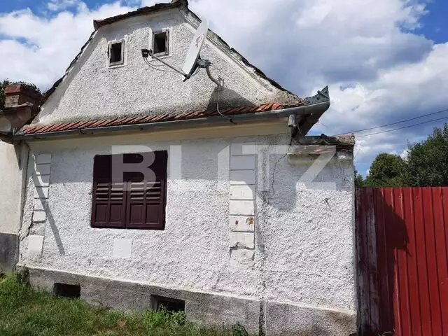 Casa demolabila si teren de 1000 mp, Crisbav 