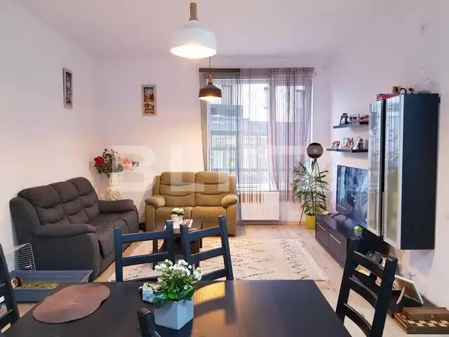 Apartament de 3 camere, decomandat, 71 mp, construcție 2018, zona Răcădău