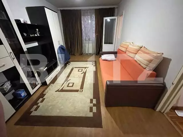 Apartament de 3 camere, 65 mp, decomandat, bulevardul Chisinau