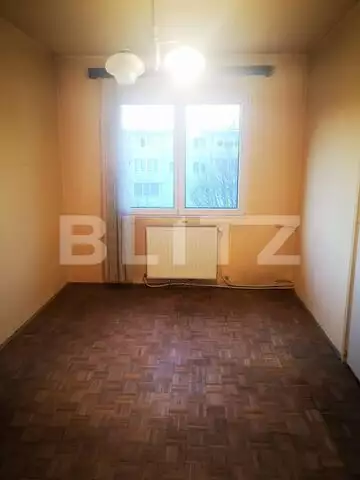 Apartament de 2 camere, etaj intermediar, zona Calea București