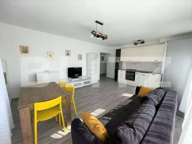Apartament modern, 67 mp, balcon, A.C., zona Platinia