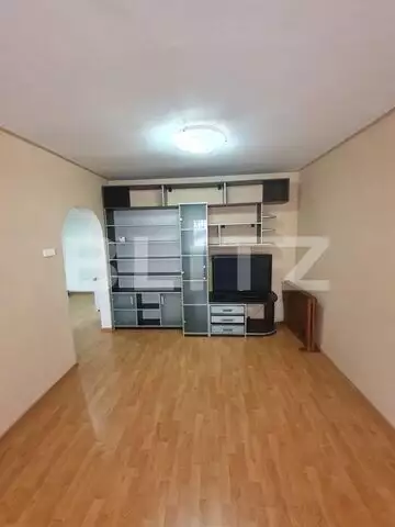 Apartament 3 camere, 60 mp, Vasile Aaron