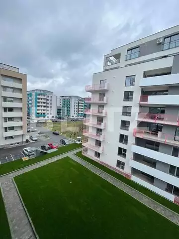 Oportunitate! Apartament finisat cu CF, 2 camere, 53 mp, terasa de 14 mp, zona Vivo