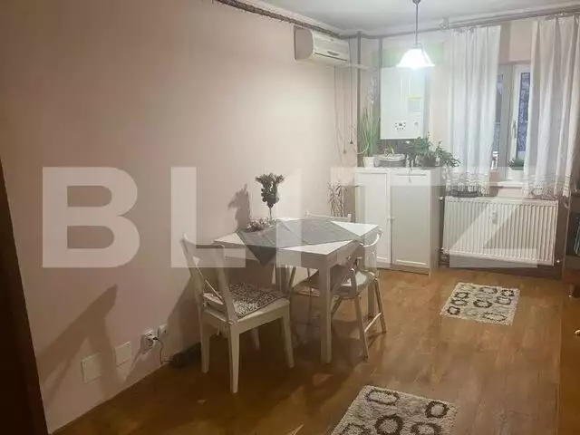 Apartament de 2 camere, centrala proprie, zona Decebal