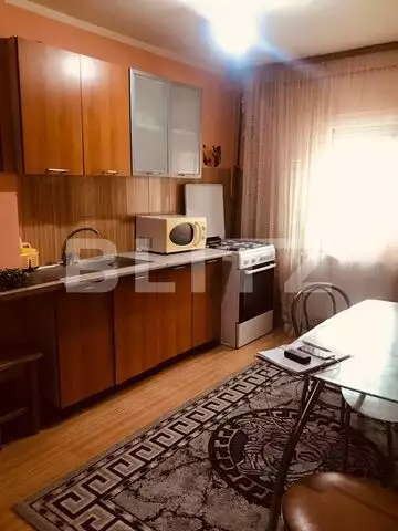 Apartament de 2 camere, 43 mp, parcare, UMT