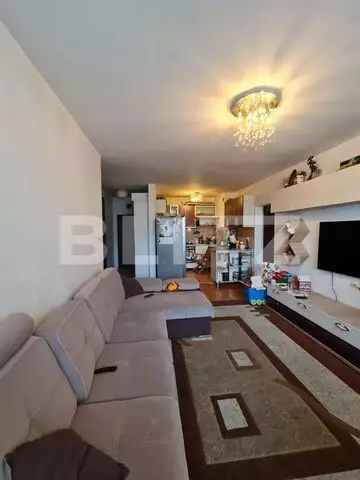 Apartament de 3 camere, etaj intermediar, boxa, parcare, zona Dorobantilor