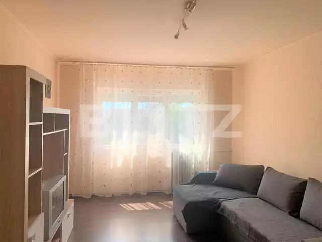 Apartament 2 camere, 65 mp, spatios, decomandat, zona UAV Micalaca